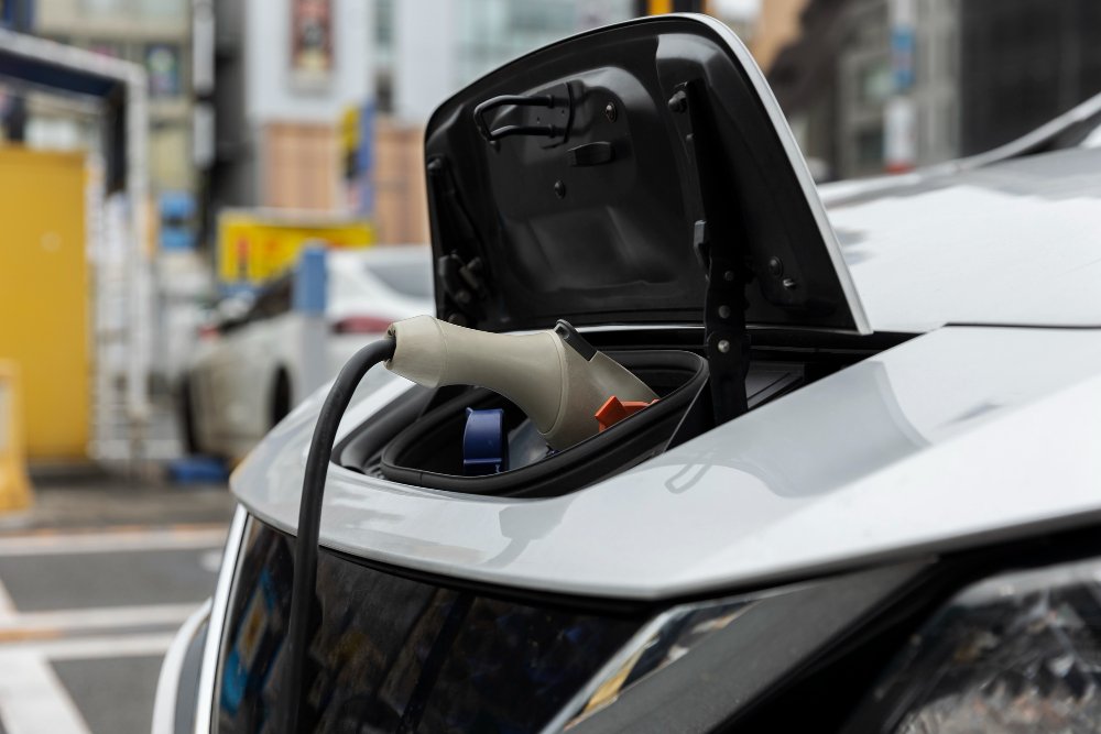 Do the Driving Modes in Cadillac Lyriq Offer Different Ranges or Battery Usages?